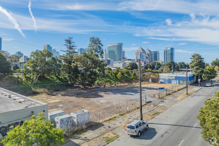 2116 Brush St, Oakland, CA à vendre - Photo de l’immeuble – Image 3 sur 9
