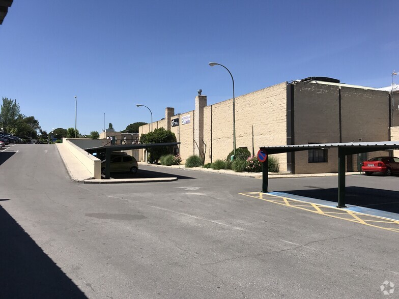 Carretera Majadahonda, KM 2600, Pozuelo de Alarcón, Madrid à vendre - Photo de l’immeuble – Image 2 sur 9