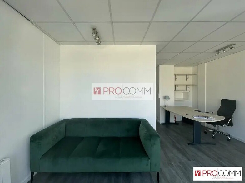 Local commercial dans Chartres à louer - Photo de l’immeuble – Image 2 sur 6