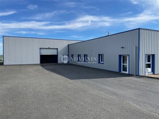 Plus de détails pour Local d’activités à vendre