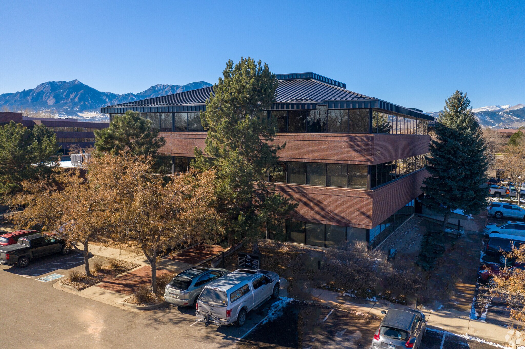 4999 Pearl East Cir, Boulder, CO à louer Photo principale– Image 1 sur 52