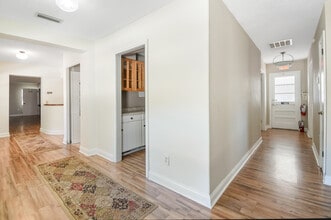 2706 Old Moultrie Rd, Saint Augustine, FL à louer Photo intérieure– Image 2 sur 7