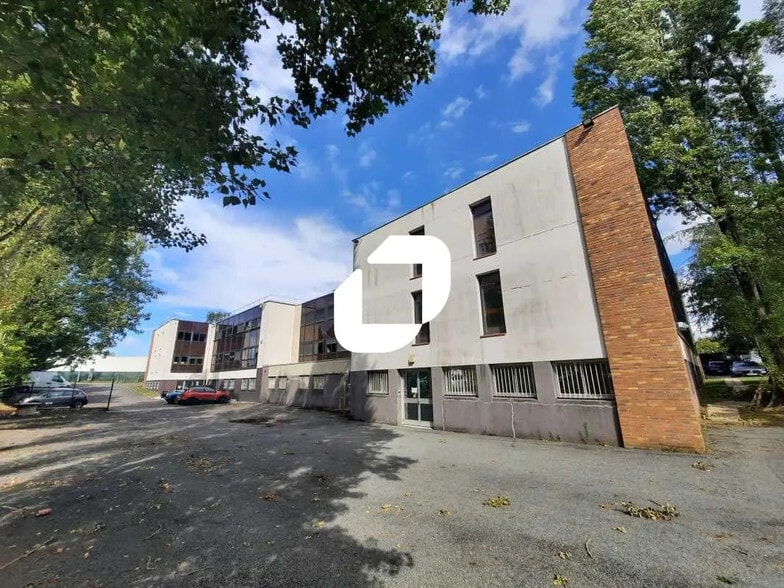 3 Avenue De La Baltique, Villebon-sur-Yvette à louer - Photo de l’immeuble – Image 2 sur 9