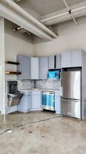 42-45 12th St, Long Island City, NY à louer Photo de l’immeuble– Image 2 sur 7