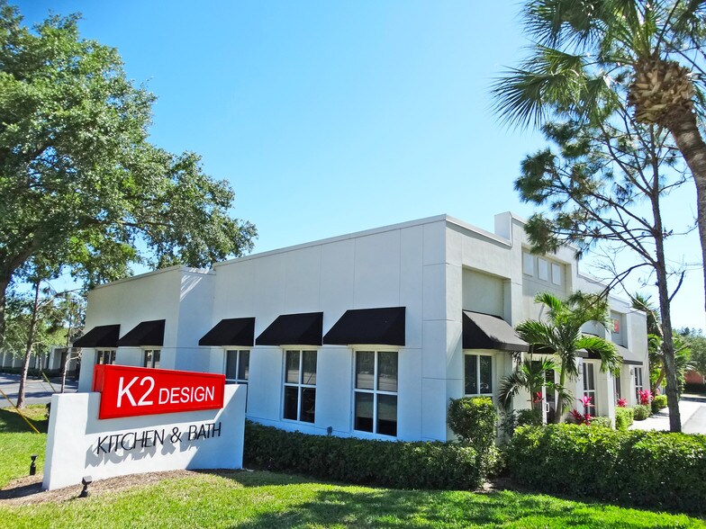 25081 Bernwood Dr, Bonita Springs, FL à vendre - Photo de l’immeuble – Image 3 sur 13