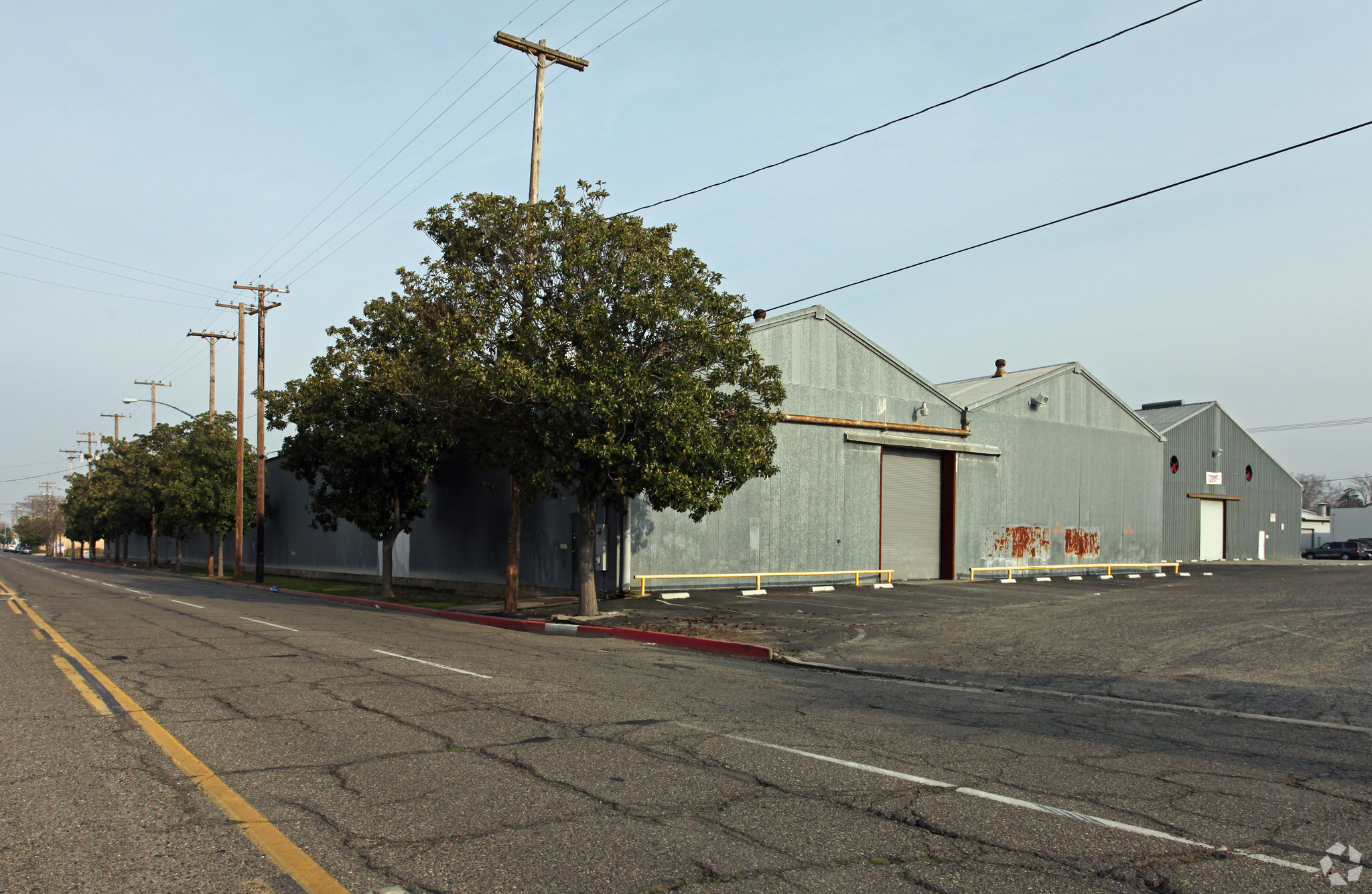 492 S Golden State Blvd, Turlock, CA à vendre Photo principale– Image 1 sur 13