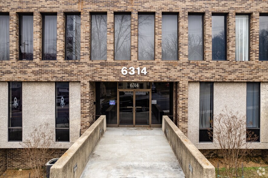 6314 Windsor Mill Rd, Woodlawn, MD à vendre - Photo de l’immeuble – Image 3 sur 53