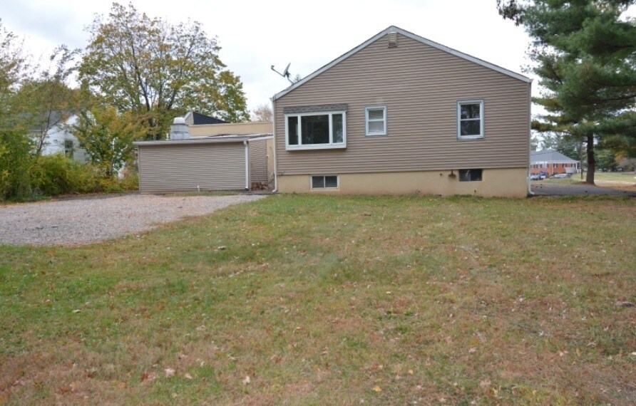 24 Broad St, Three Bridges, NJ à vendre - Photo de l’immeuble – Image 3 sur 6