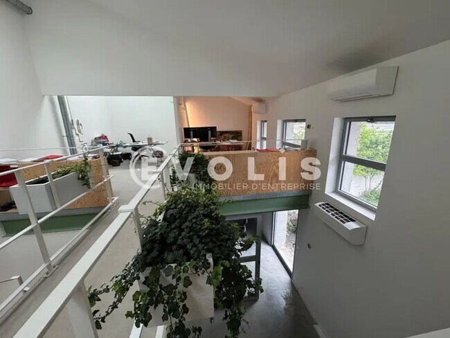 Plus de détails pour Bureau à vendre