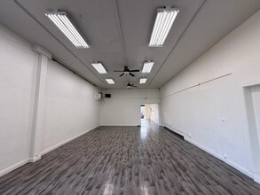 2934-2942 Whittier Blvd, Los Angeles, CA à louer Photo intérieure– Image 1 sur 12