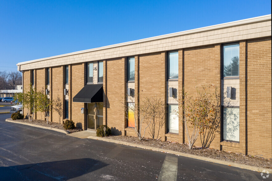 2040 Regency Rd, Lexington, KY à louer - Photo de l’immeuble – Image 3 sur 4