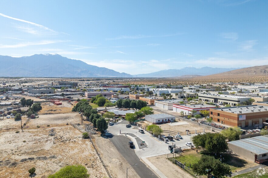 _, Thousand Palms, CA à vendre - Aérien – Image 2 sur 4