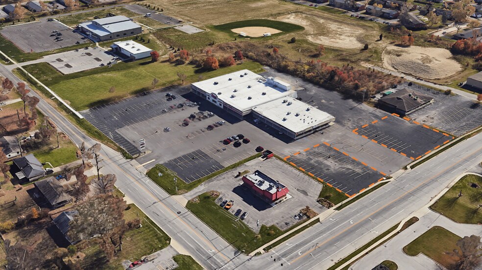 3214 E Paulding Rd, Fort Wayne, IN à louer - Photo de l’immeuble – Image 2 sur 4