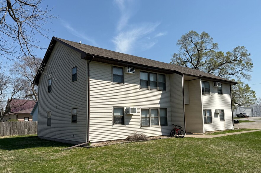 265 5th St, Waukee, IA à vendre - Photo de l’immeuble – Image 2 sur 11