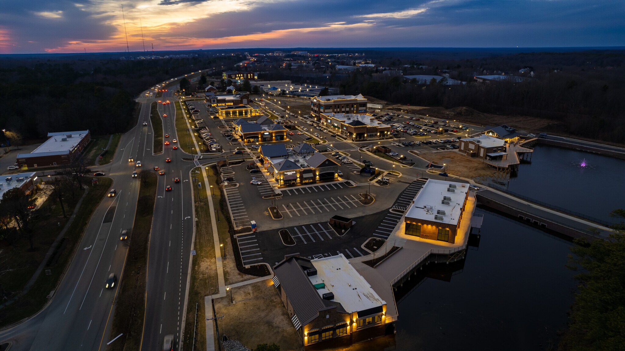 14210 Midlothian Tpke, Midlothian, VA à louer Photo principale– Image 1 sur 5