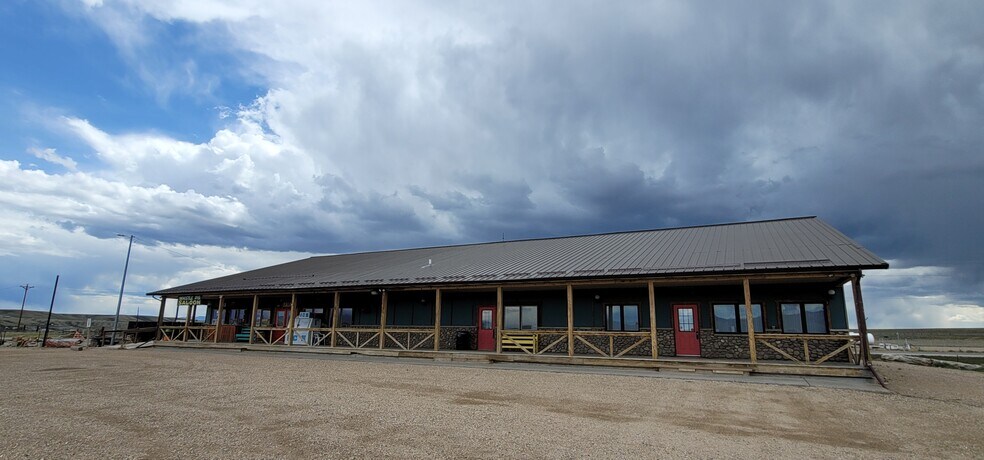2000 Hwy 130, Saratoga, WY à vendre - Photo de l’immeuble – Image 3 sur 19