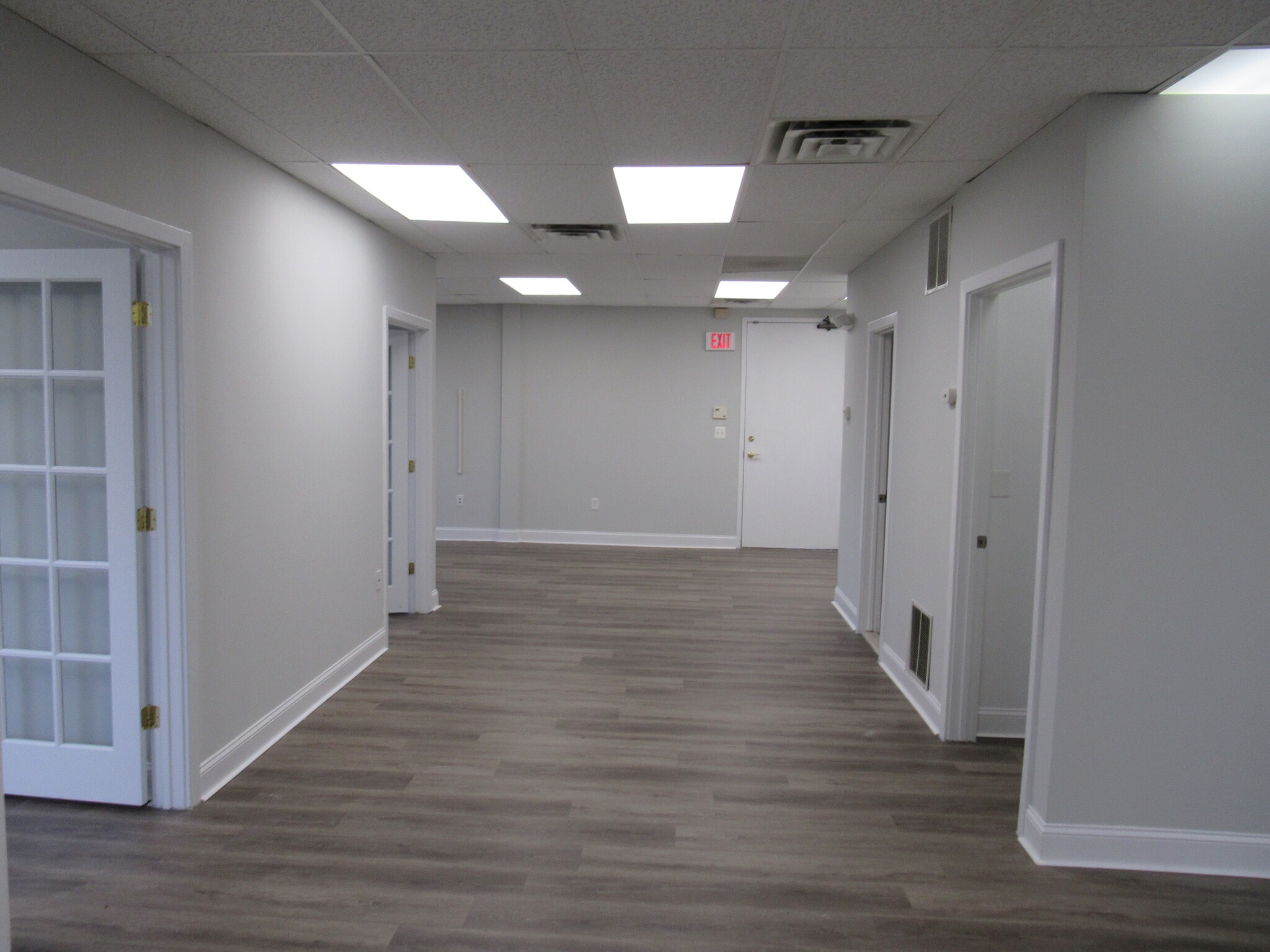 981 State Route 33 W, Monroe Township, NJ à louer Photo intérieure– Image 1 sur 4