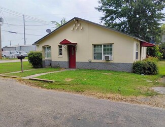Plus de détails pour 302 E 11th St, Mount Pleasant, TX - Logement à vendre