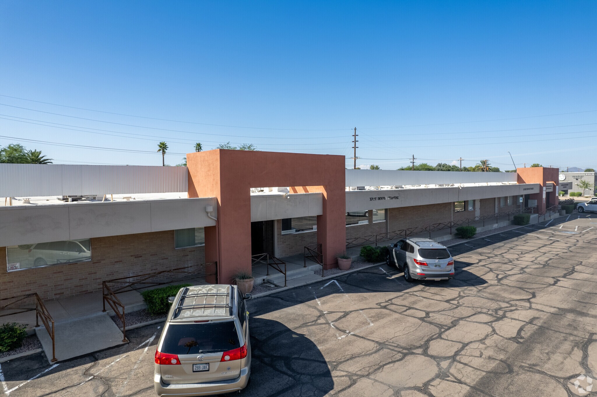 2122 N Craycroft Rd, Tucson, AZ à louer Photo principale– Image 1 sur 6
