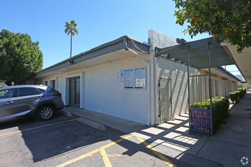 6730 E McDowell Rd, Scottsdale, AZ à vendre - Photo de l’immeuble – Image 3 sur 14