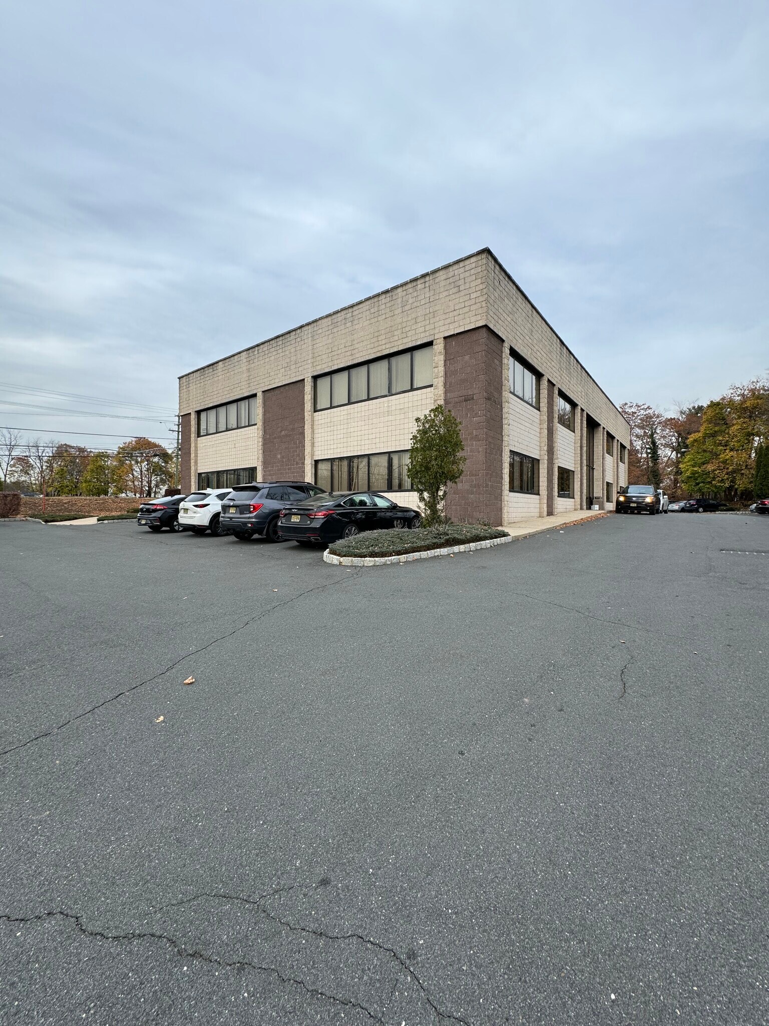 2186 NJ-27, North Brunswick, NJ à louer Photo de l’immeuble– Image 1 sur 10