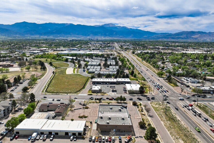 4305 E Platte Ave, Colorado Springs, CO à vendre - Photo de l’immeuble – Image 3 sur 5