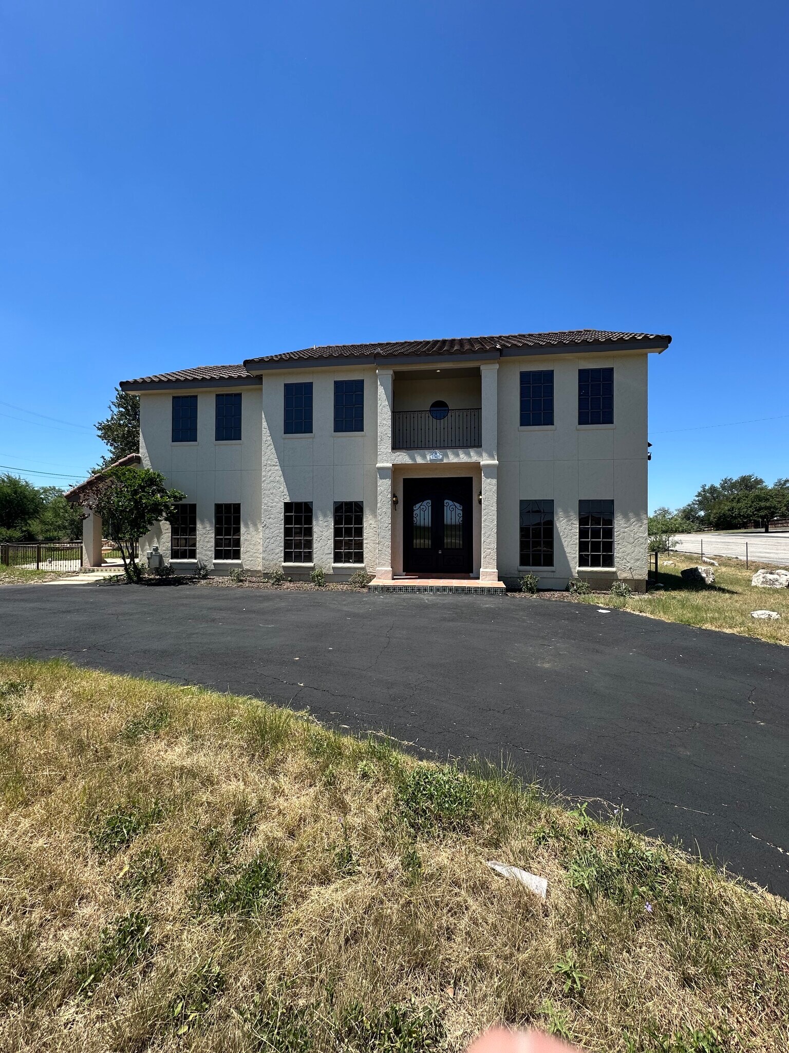 17425 Redland Rd, San Antonio, TX à louer Photo de l’immeuble– Image 1 sur 8