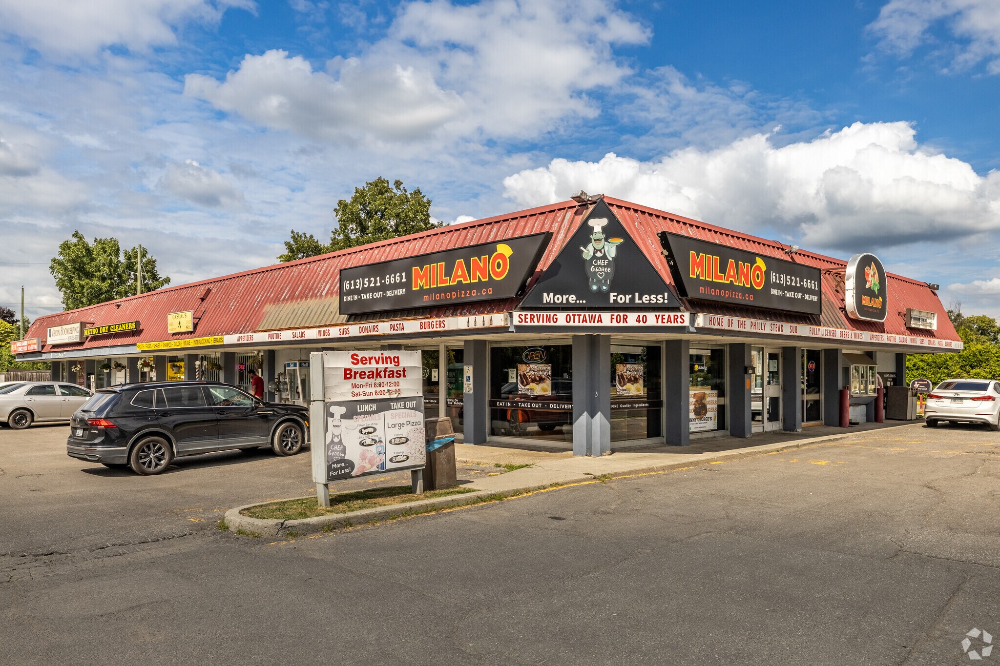 2225-2241 St Laurent Blvd, Ottawa, ON à vendre Photo principale– Image 1 sur 3