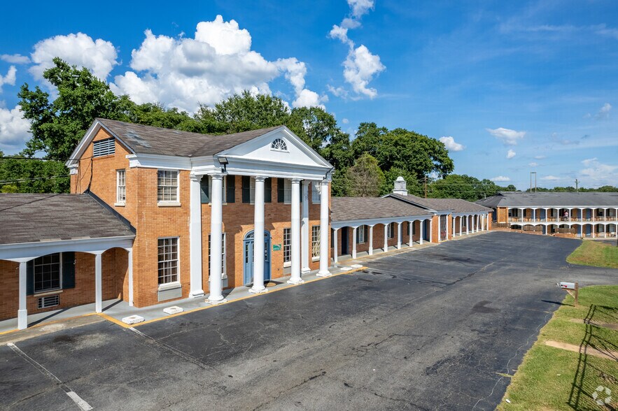 130 N Frontage Rd, Forsyth, GA à vendre - Photo principale – Image 1 sur 5