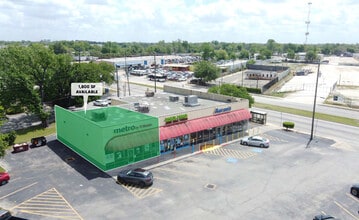 1409-1575 Little York Rd, Houston, TX à louer Photo de l’immeuble– Image 1 sur 6