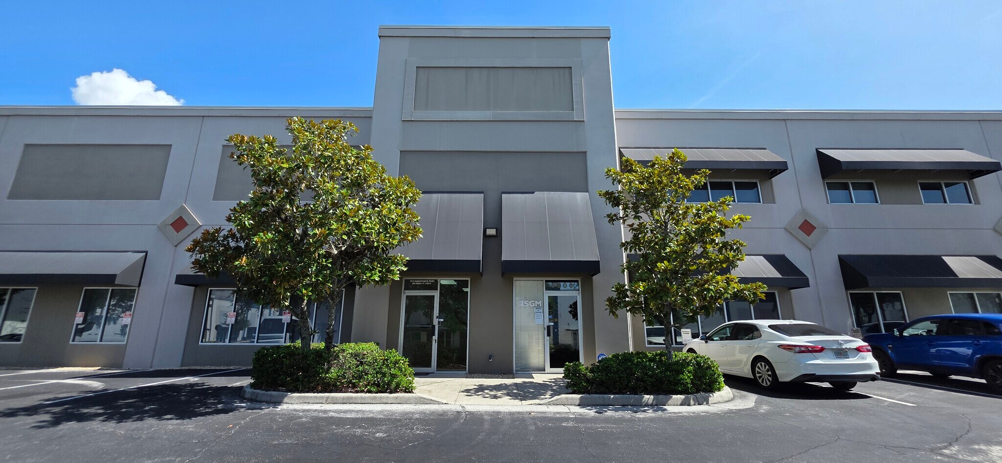 7810 Kingspointe Pky, Orlando, FL à louer Photo de l’immeuble– Image 1 sur 54