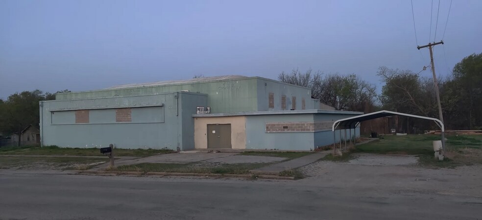 110 S Driftwood Ave, Marietta, OK à louer - Photo de l’immeuble – Image 2 sur 8