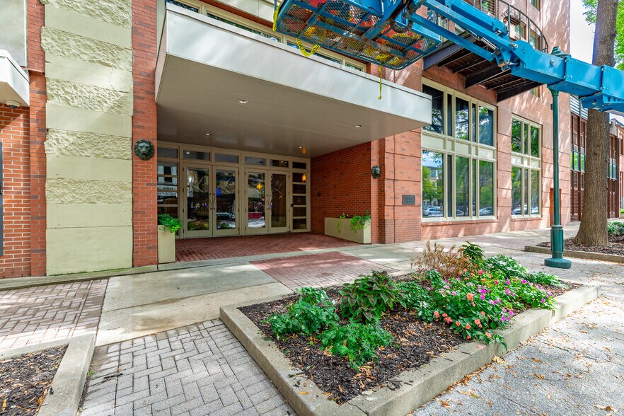 800 Market St, Chattanooga, TN à louer - Photo de l’immeuble – Image 3 sur 21