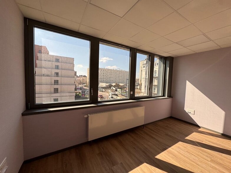 Bureau dans Metz à louer - Photo de l’immeuble – Image 3 sur 7