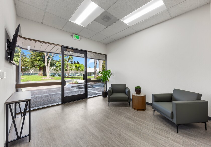 440-456 Oakmead Pky, Sunnyvale, CA à louer - Photo de l’immeuble – Image 3 sur 8