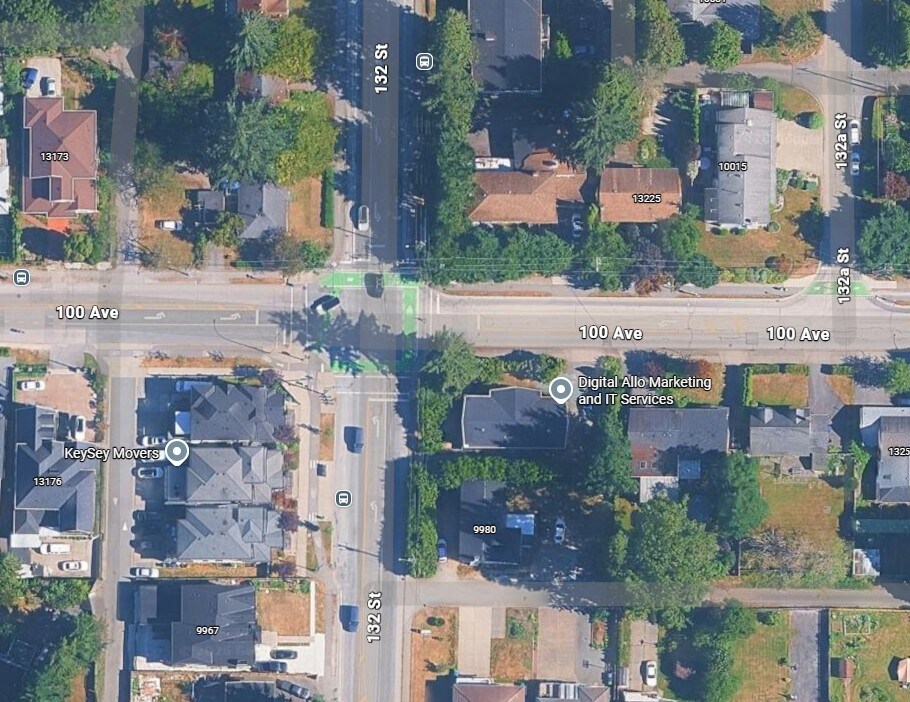 9980 132 Street & 13214 100 Avenue portefeuille de 2 biens à vendre sur LoopNet.fr Photo principale– Image 1 sur 2