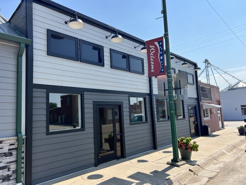814 10th St, Stanton, NE à vendre - Photo de l’immeuble – Image 2 sur 23