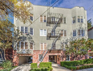 Plus de détails pour 2427 Hilgard Ave, Berkeley, CA - Logement à vendre