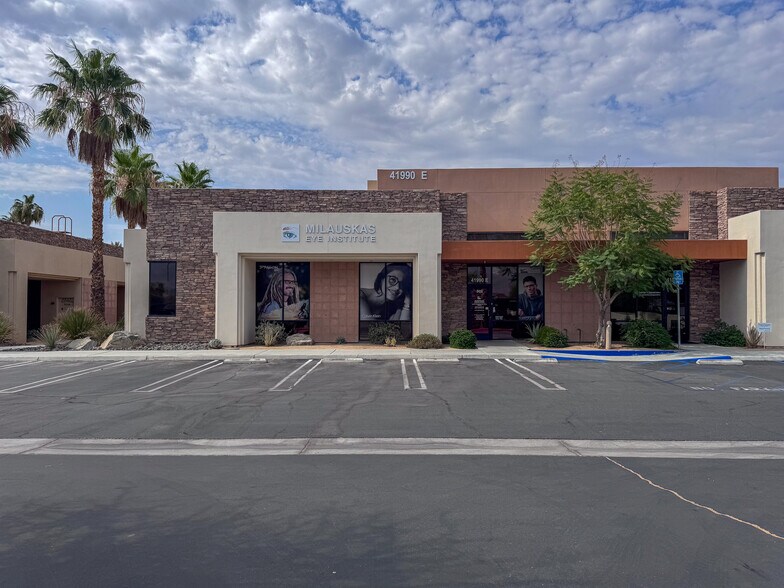 41990 Cook St, Palm Desert, CA à vendre - Photo de l’immeuble – Image 2 sur 8