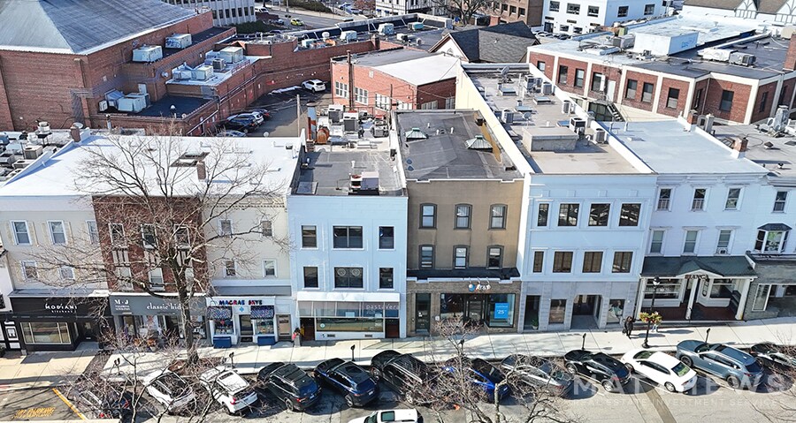 42-48 GREENWICH AVE portefeuille de 2 biens à vendre sur LoopNet.fr Photo de l’immeuble– Image 1 sur 4