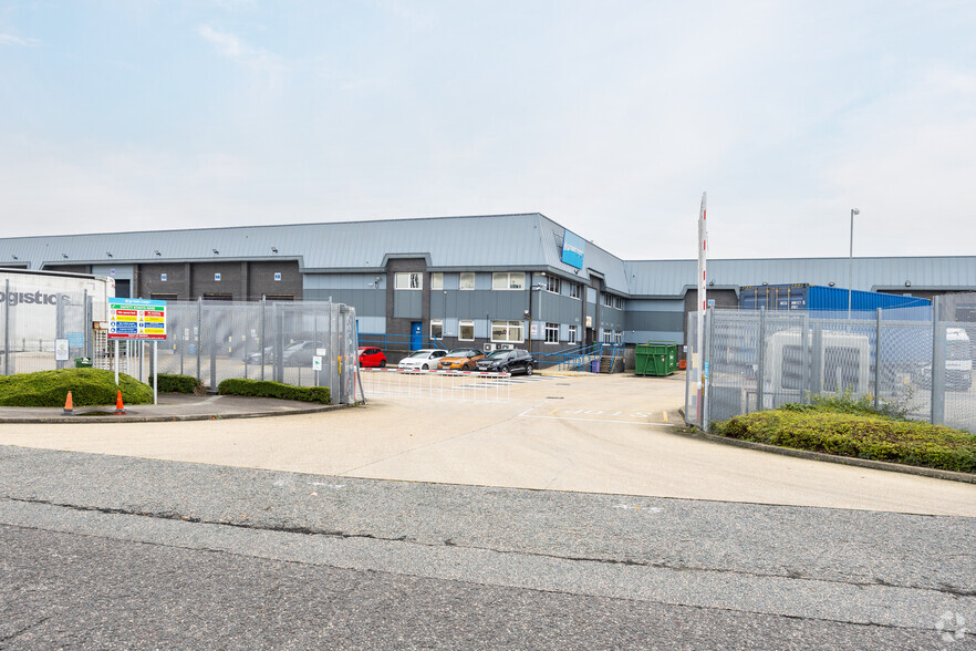 Bramston Link, Basildon à louer - Photo de l’immeuble – Image 2 sur 2