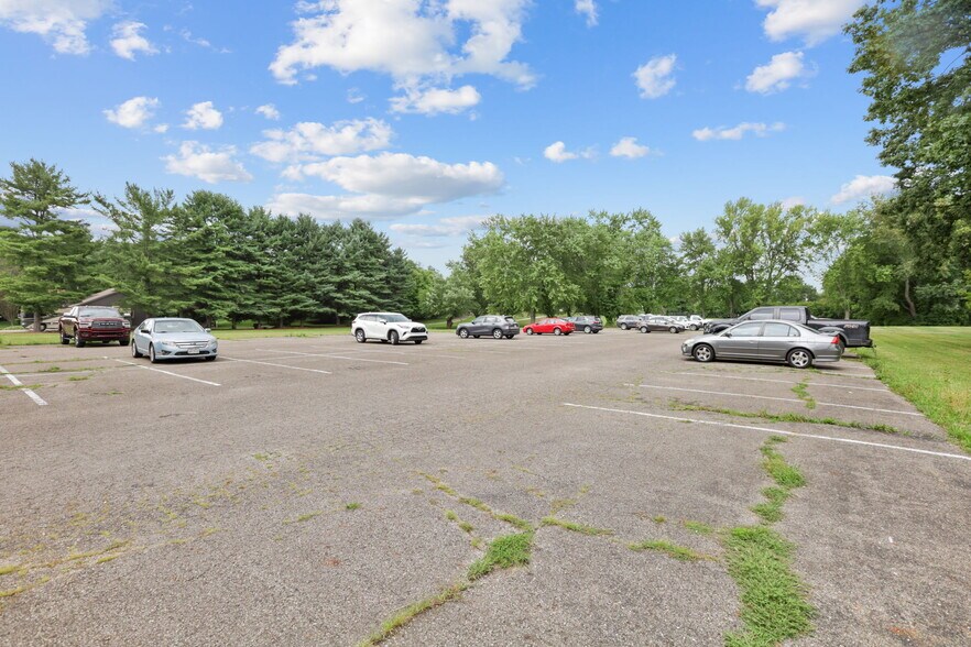 219 N Hamilton Rd, Gahanna, OH à vendre - Photo de l’immeuble – Image 1 sur 1