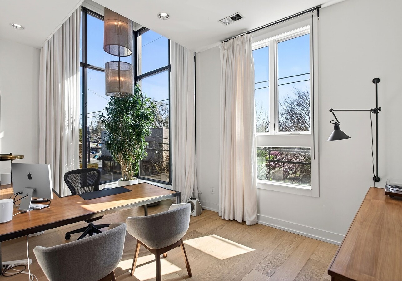 1205 Paris Ave, Nashville, TN 37212 - Lot 205 -  - Photo intérieure - Image 1 of 11