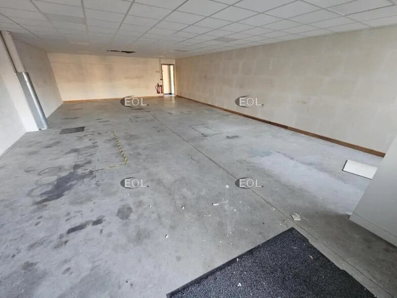 Local d’activités dans Fresnes à louer - Photo intérieure – Image 3 sur 7