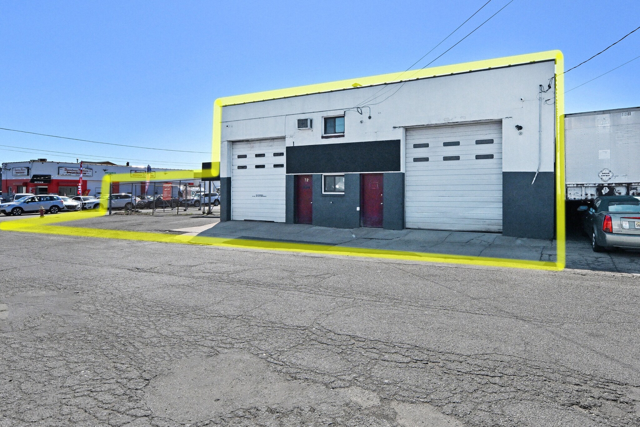 72 Illinois Ave, Paterson, NJ à vendre Photo de l’immeuble– Image 1 sur 16