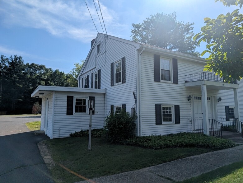 29 Hartford Ave, Granby, CT à louer - Photo de l’immeuble – Image 3 sur 12