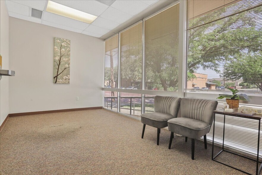 1921 Broadway St, Lubbock, TX à vendre - Photo intérieure – Image 2 sur 16