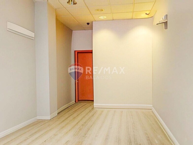 Local commercial dans Vigo, Pontevedra à vendre - Photo intérieure – Image 2 sur 19