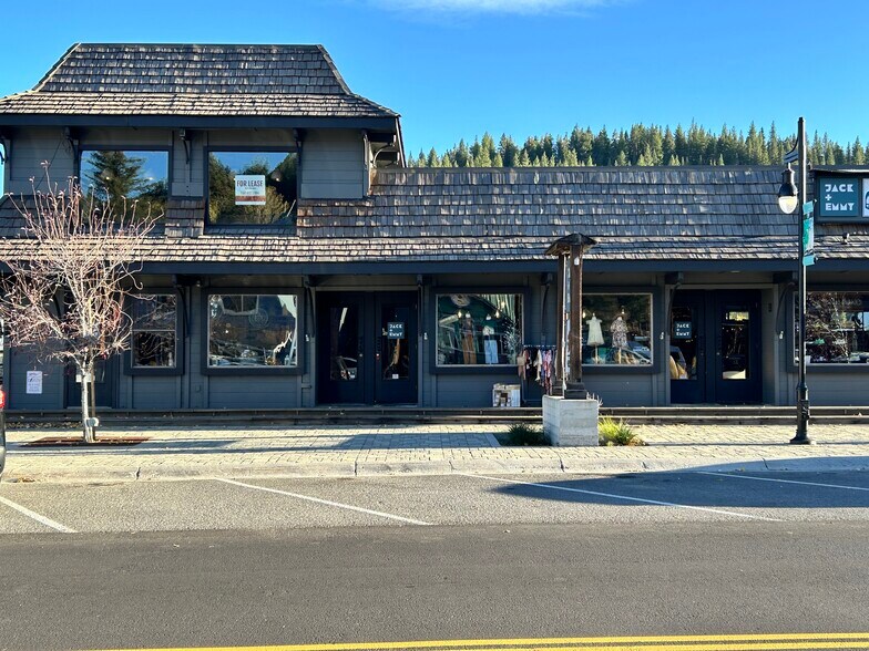 10191 Donner Pass Rd, Truckee, CA à louer - Photo de l’immeuble – Image 1 sur 17