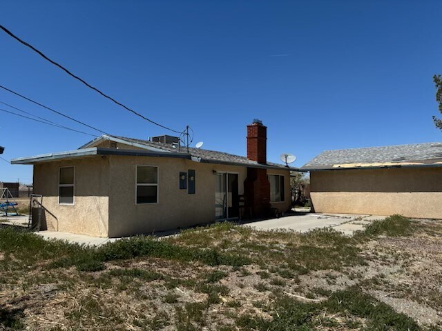 10776 9th Ave, Hesperia, CA à vendre - Photo de l’immeuble – Image 2 sur 5